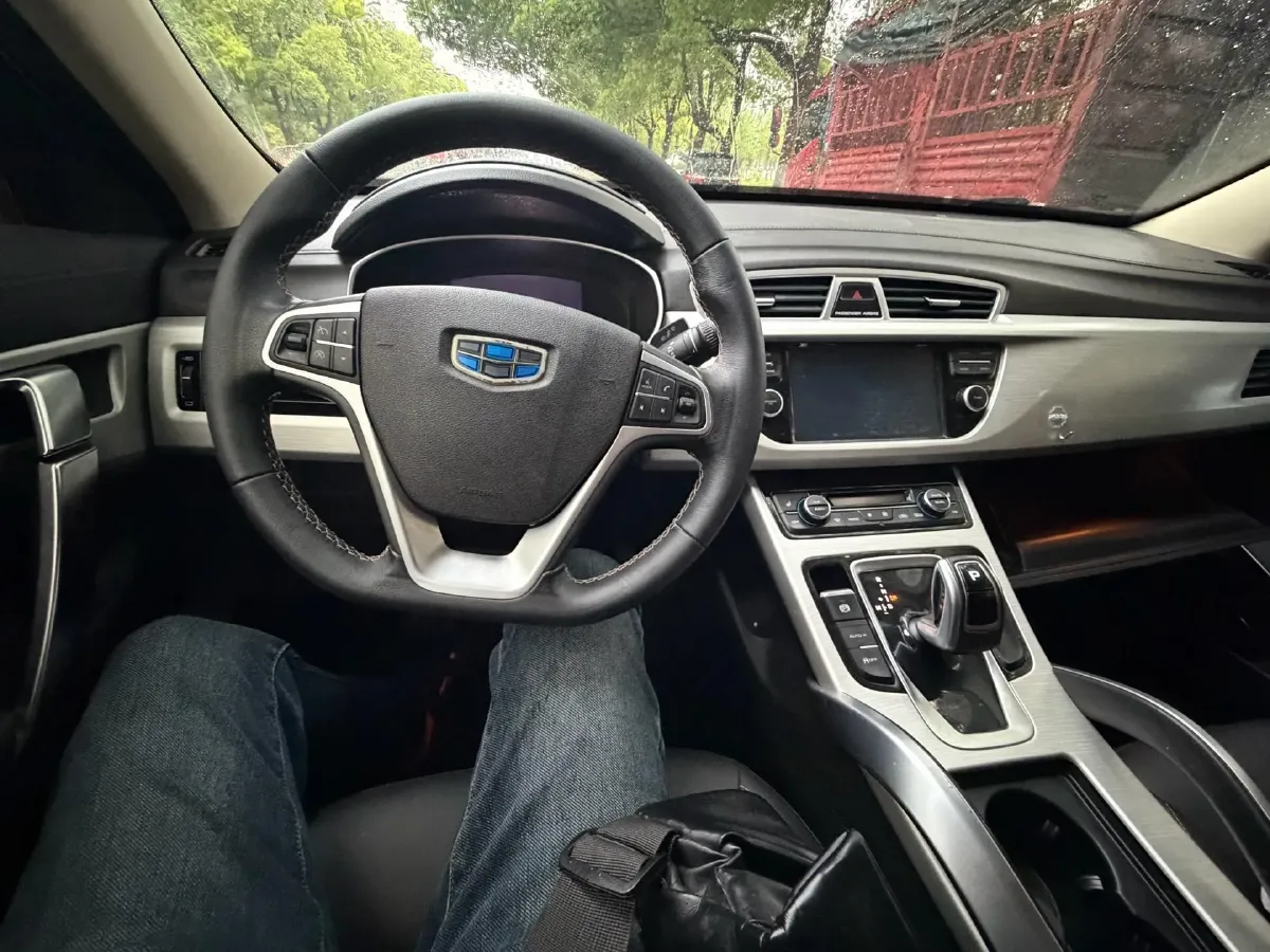 2020 Roewe i6 1.5T 169HP L4 7DCT,autocango,china used car exporter,china ev exporter,chinese used car exporter,chinese used ev exporter