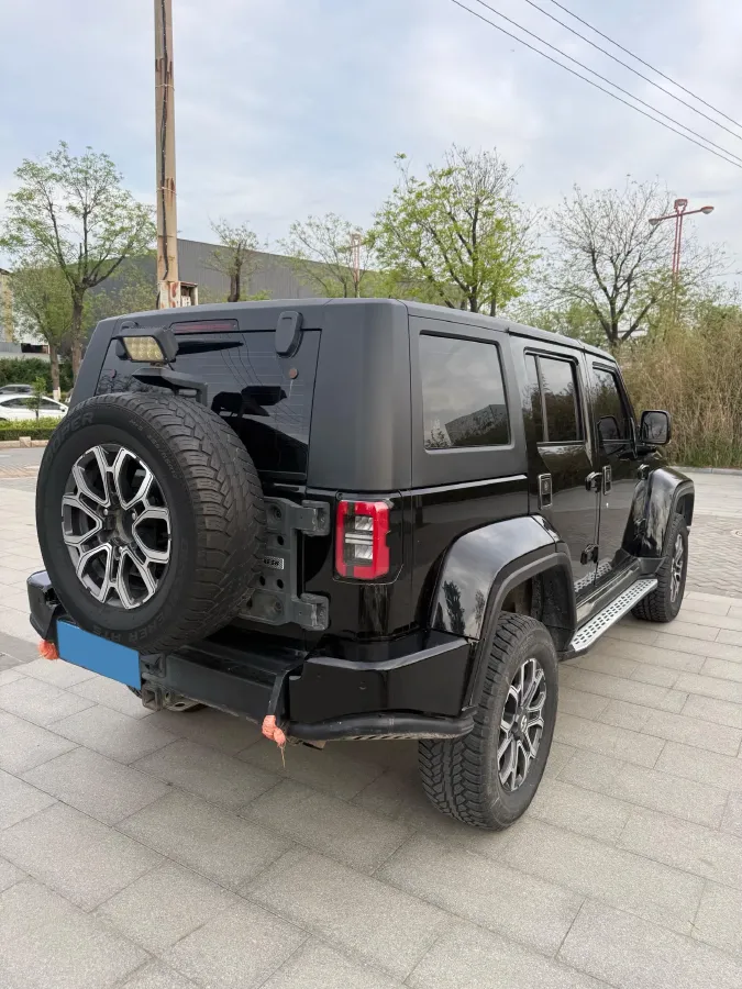 2019 Beijing BJ40 2.0T 218HP L4 6AT,autocango,china used car exporter,china ev exporter,chinese used car exporter,chinese used ev exporter