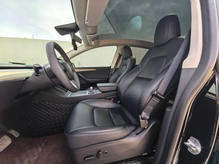 2022 Tesla Model Y BEV 60KWH,autocango,china used car exporter,china ev exporter,chinese used car exporter,chinese used ev exporter