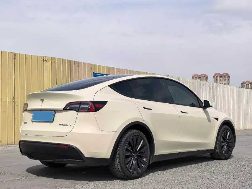 2022 Tesla Model Y BEV 60KWH,autocango,china used car exporter,china ev exporter,chinese used car exporter,chinese used ev exporter