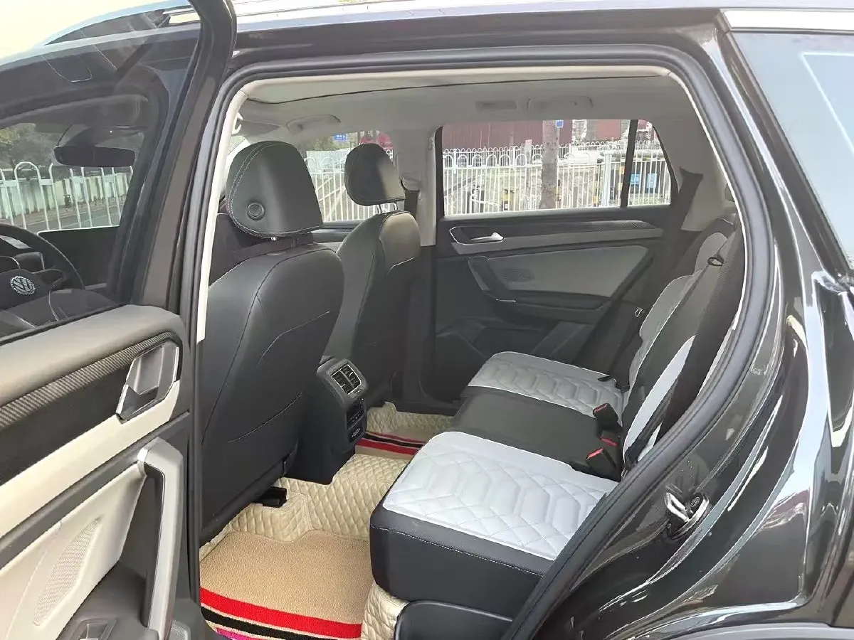 2023 Volkswagen Tayron 2.0T 186HP L4 7DCT,autocango,china used car exporter,china ev exporter,chinese used car exporter,chinese used ev exporter