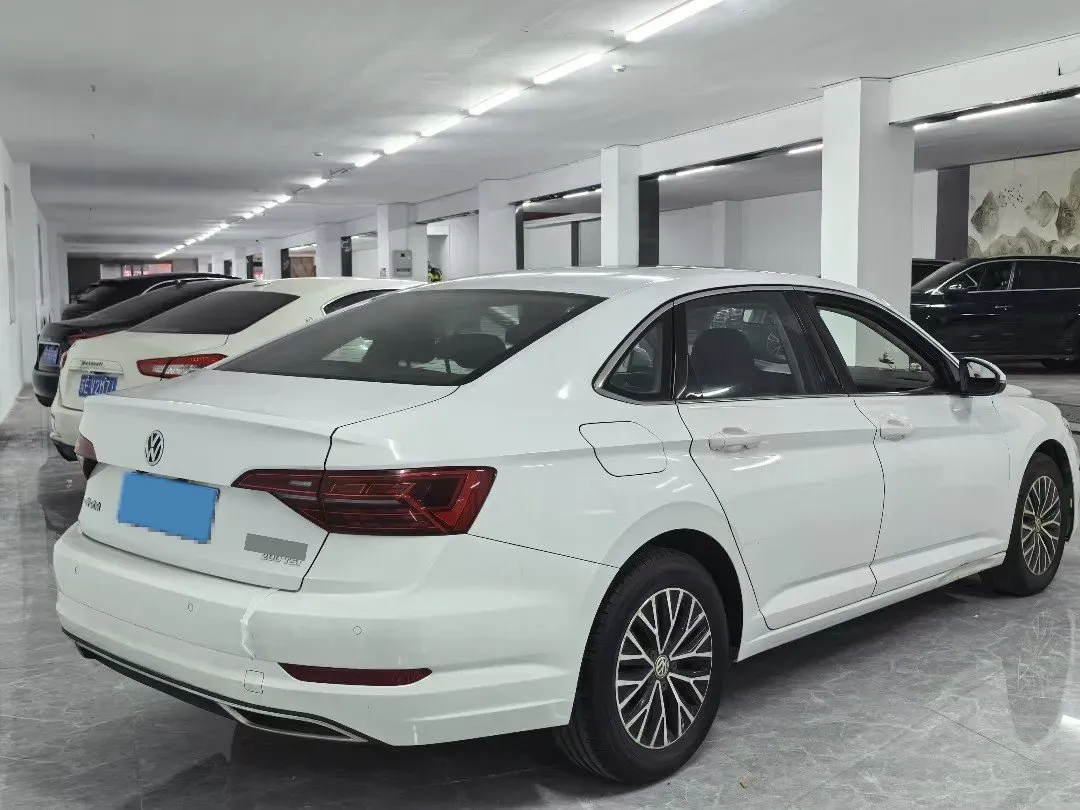 2019 Jeep Renegade 1.3T 173HP L4 7DCT,autocango,china used car exporter,china ev exporter,chinese used car exporter,chinese used ev exporter