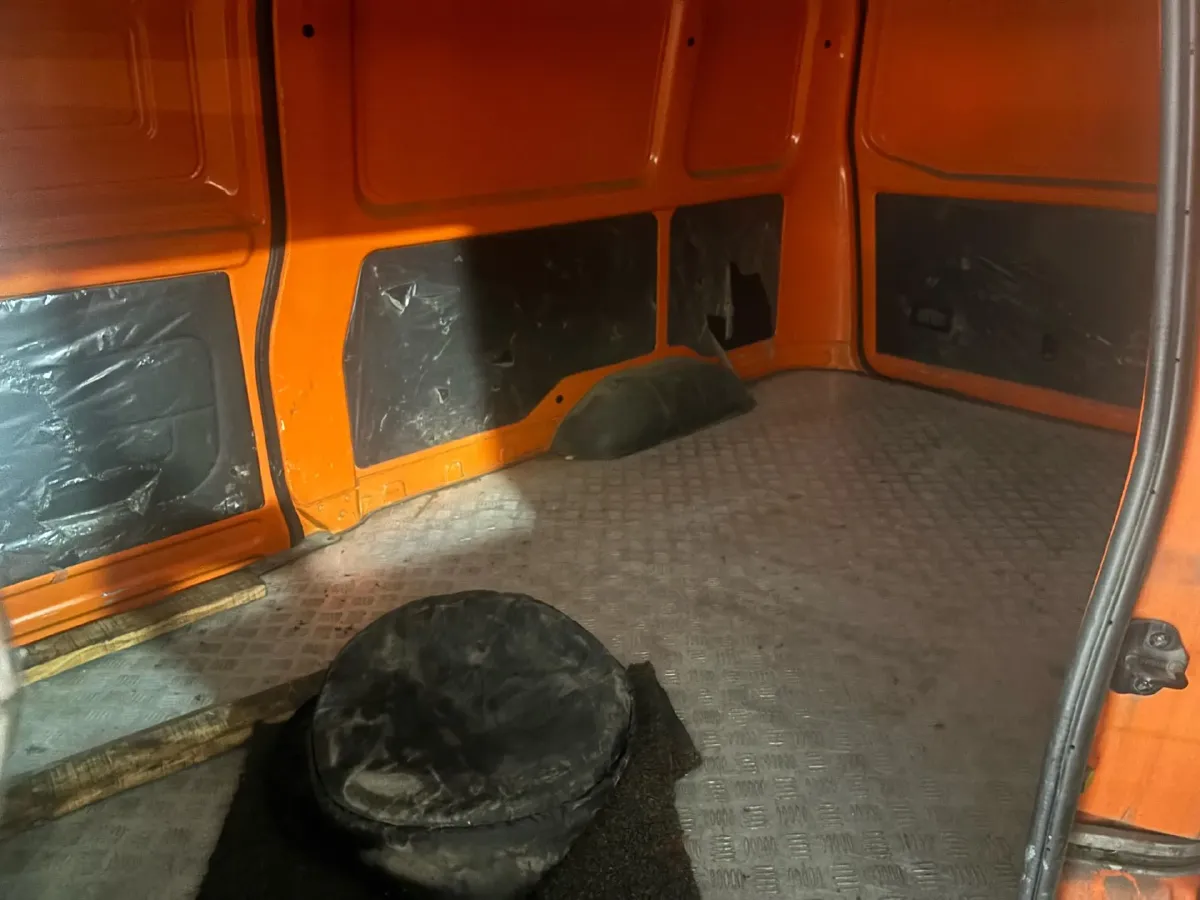 2022 WuLing RongGuang Mini Truck EV BEV 41.5KWH,autocango,china used car exporter,china ev exporter,chinese used car exporter,chinese used ev exporter