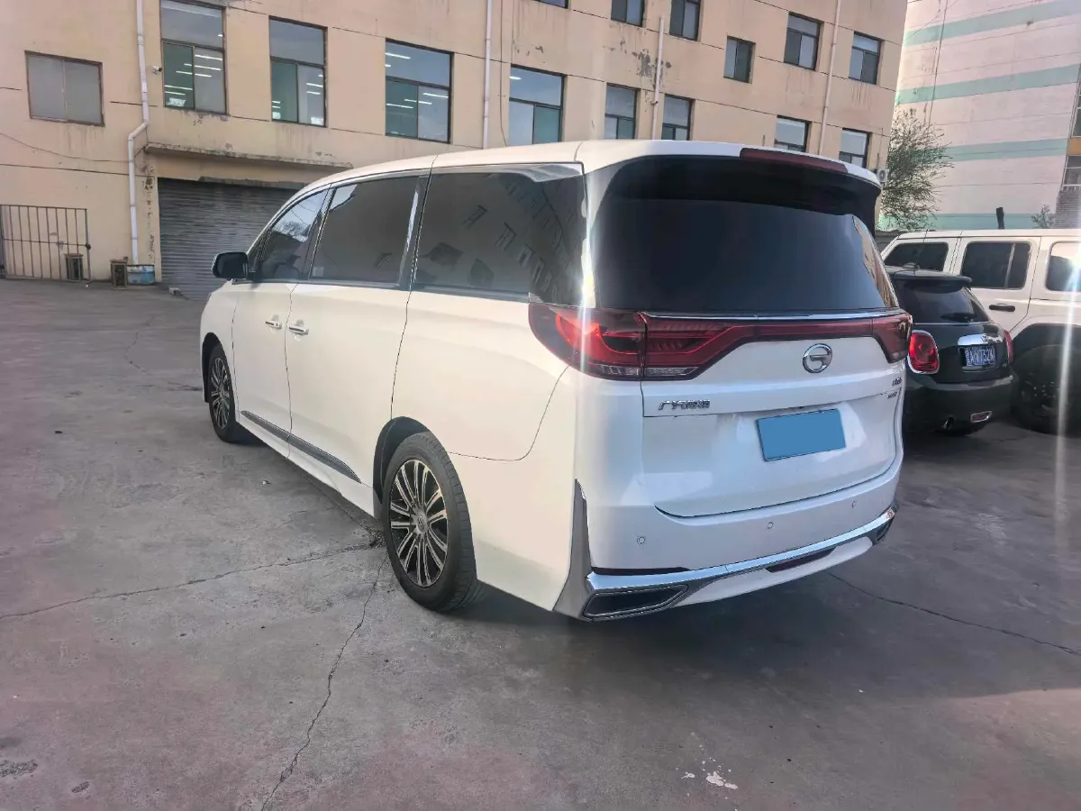 2021 GAC Trumpchi M8 2.0T 252HP L4 8AT,autocango,china used car exporter,china ev exporter,chinese used car exporter,chinese used ev exporter