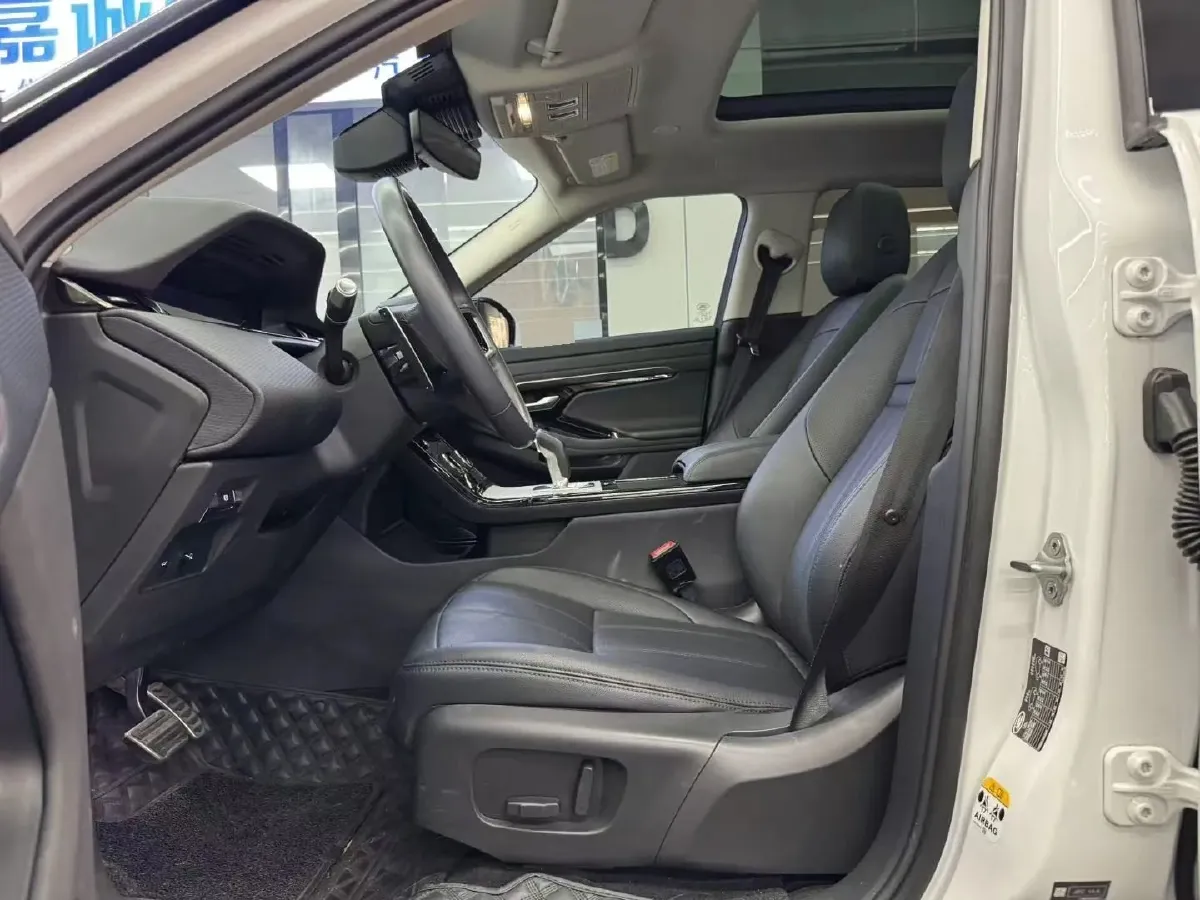 2022 Land Rover Range Rover Evoque 2.0T 249HP L4 9AT,autocango,china used car exporter,china ev exporter,chinese used car exporter,chinese used ev exporter