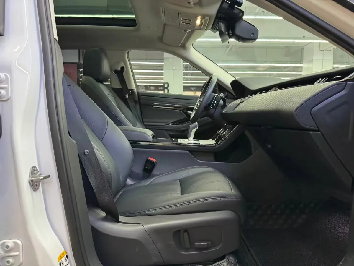 2022 Land Rover Range Rover Evoque 2.0T 249HP L4 9AT,autocango,china used car exporter,china ev exporter,chinese used car exporter,chinese used ev exporter