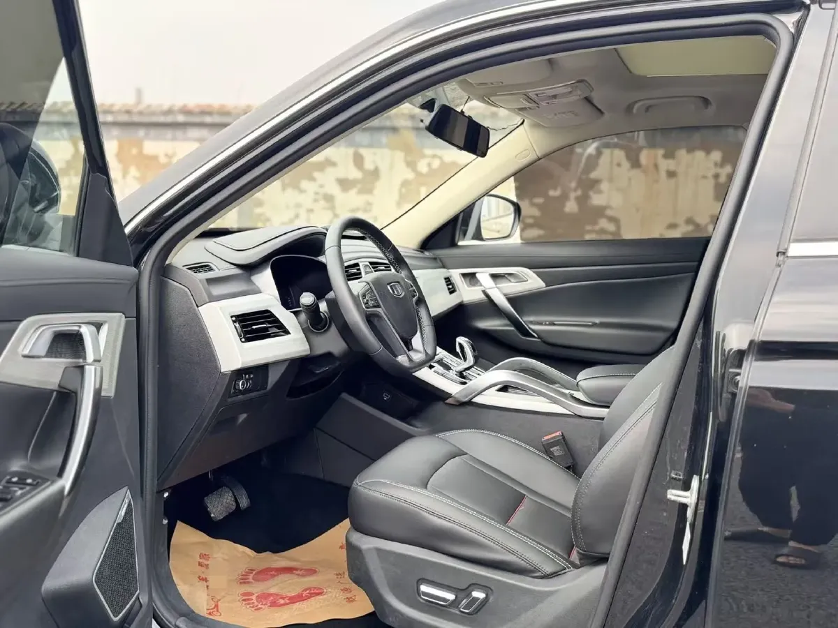 2020 Roewe i6 1.5T 169HP L4 7DCT,autocango,china used car exporter,china ev exporter,chinese used car exporter,chinese used ev exporter