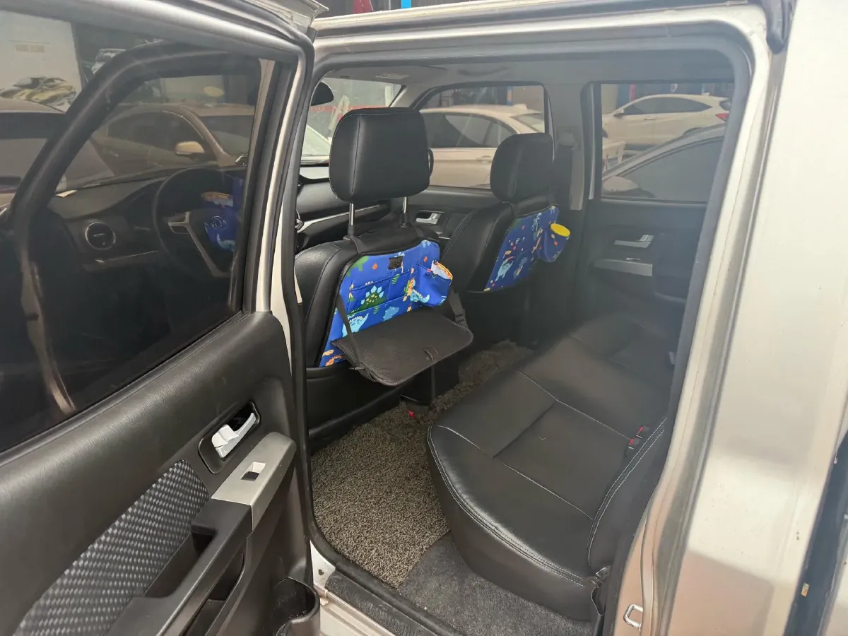 2019 Dongfeng RuiQi 6 2.5T 140HP L4 5MT,autocango,china used car exporter,china ev exporter,chinese used car exporter,chinese used ev exporter