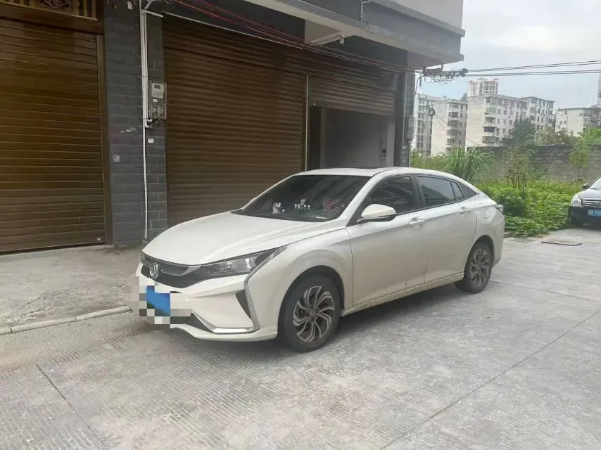 2021 DongFeng Aeolus YiXuan MAX 1.5T 190HP L4 7DCT,autocango,china used car exporter,china ev exporter,chinese used car exporter,chinese used ev exporter