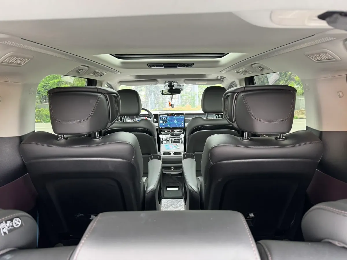 2024 GAC Trumpchi M8 2.0T 252HP L4 8AT,autocango,china used car exporter,china ev exporter,chinese used car exporter,chinese used ev exporter