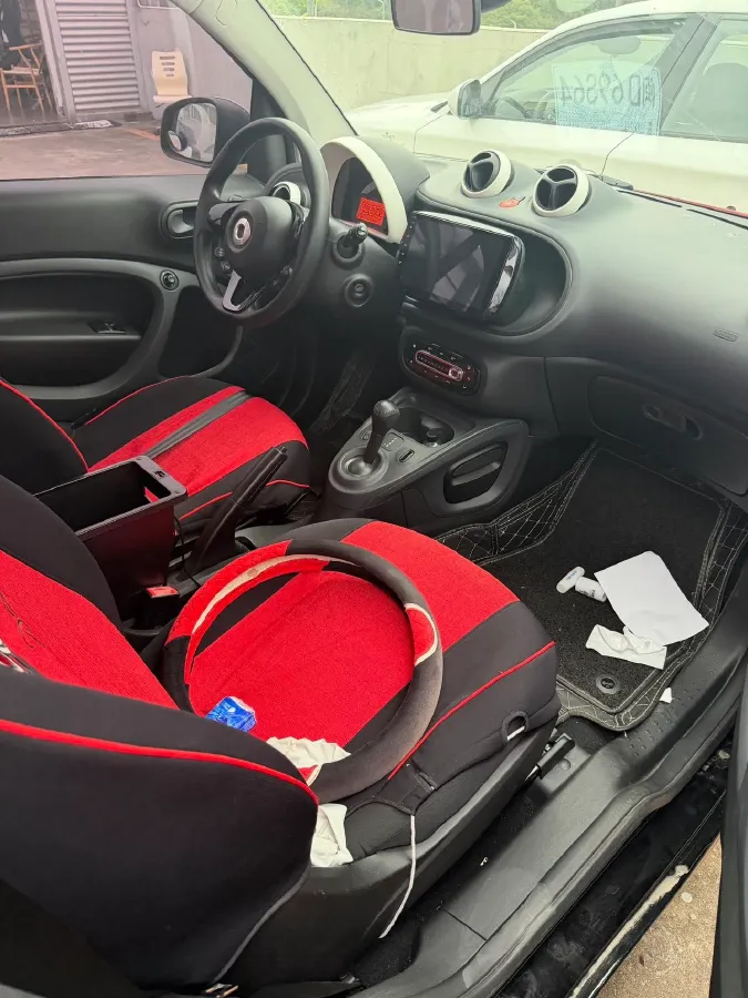 2015 Smart smart fortwo 1.0L 71HP L3 5AMT,autocango,china used car exporter,china ev exporter,chinese used car exporter,chinese used ev exporter