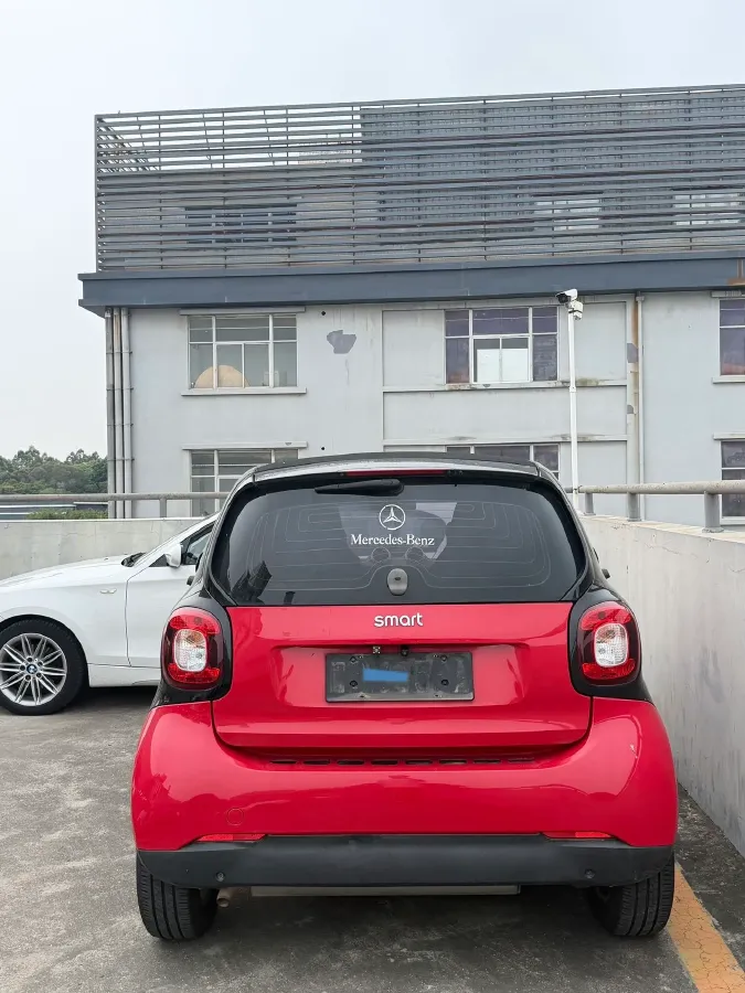 2015 Smart smart fortwo 1.0L 71HP L3 5AMT,autocango,china used car exporter,china ev exporter,chinese used car exporter,chinese used ev exporter