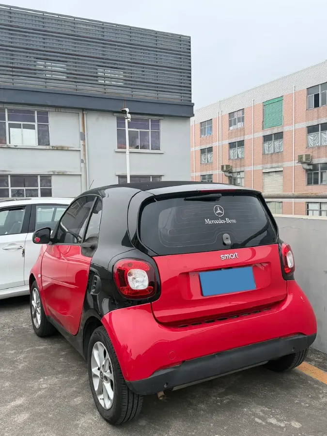 2015 Smart smart fortwo 1.0L 71HP L3 5AMT,autocango,china used car exporter,china ev exporter,chinese used car exporter,chinese used ev exporter