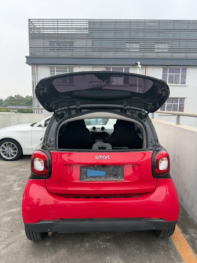 2015 Smart smart fortwo 1.0L 71HP L3 5AMT,autocango,china used car exporter,china ev exporter,chinese used car exporter,chinese used ev exporter