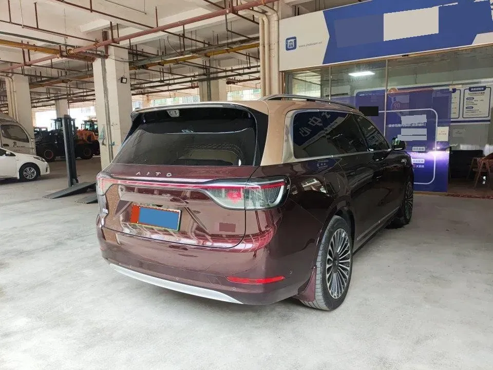 2025 AITO AITO M9 REEV 160HP REEV 52KWH,autocango,china used car exporter,china ev exporter,chinese used car exporter,chinese used ev exporter