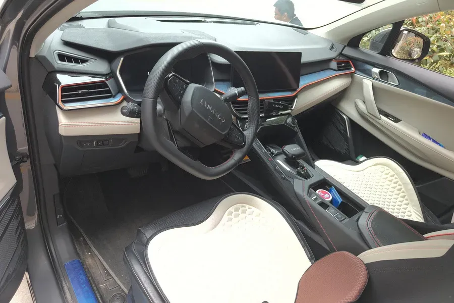 2023 LYNK&CO 06 1.5T 181HP L4 7DCT,autocango,china used car exporter,china ev exporter,chinese used car exporter,chinese used ev exporter