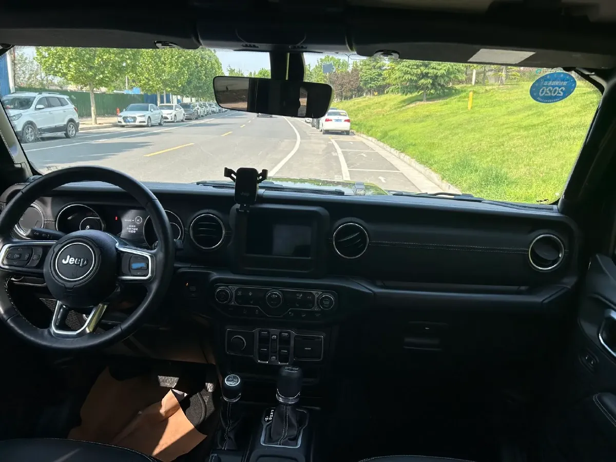 2018 Jeep Wrangler 2.0T 266HP L4 8AT,autocango,china used car exporter,china ev exporter,chinese used car exporter,chinese used ev exporter