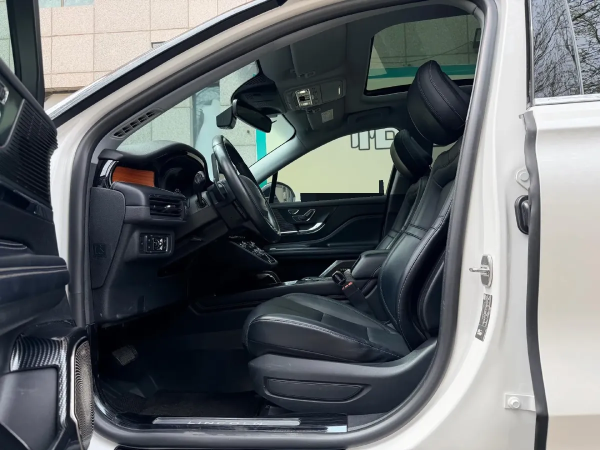 2020 Lexus CT 1.8L 99HP L4 E-CVT Hybrid,autocango,china used car exporter,china ev exporter,chinese used car exporter,chinese used ev exporter