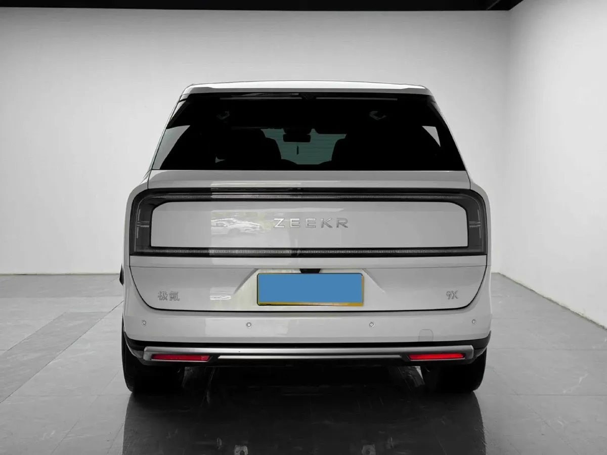 2025 Zeekr 9X 2.0T 279HP L4 1DHT PHEV,autocango,china used car exporter,china ev exporter,chinese used car exporter,chinese used ev exporter