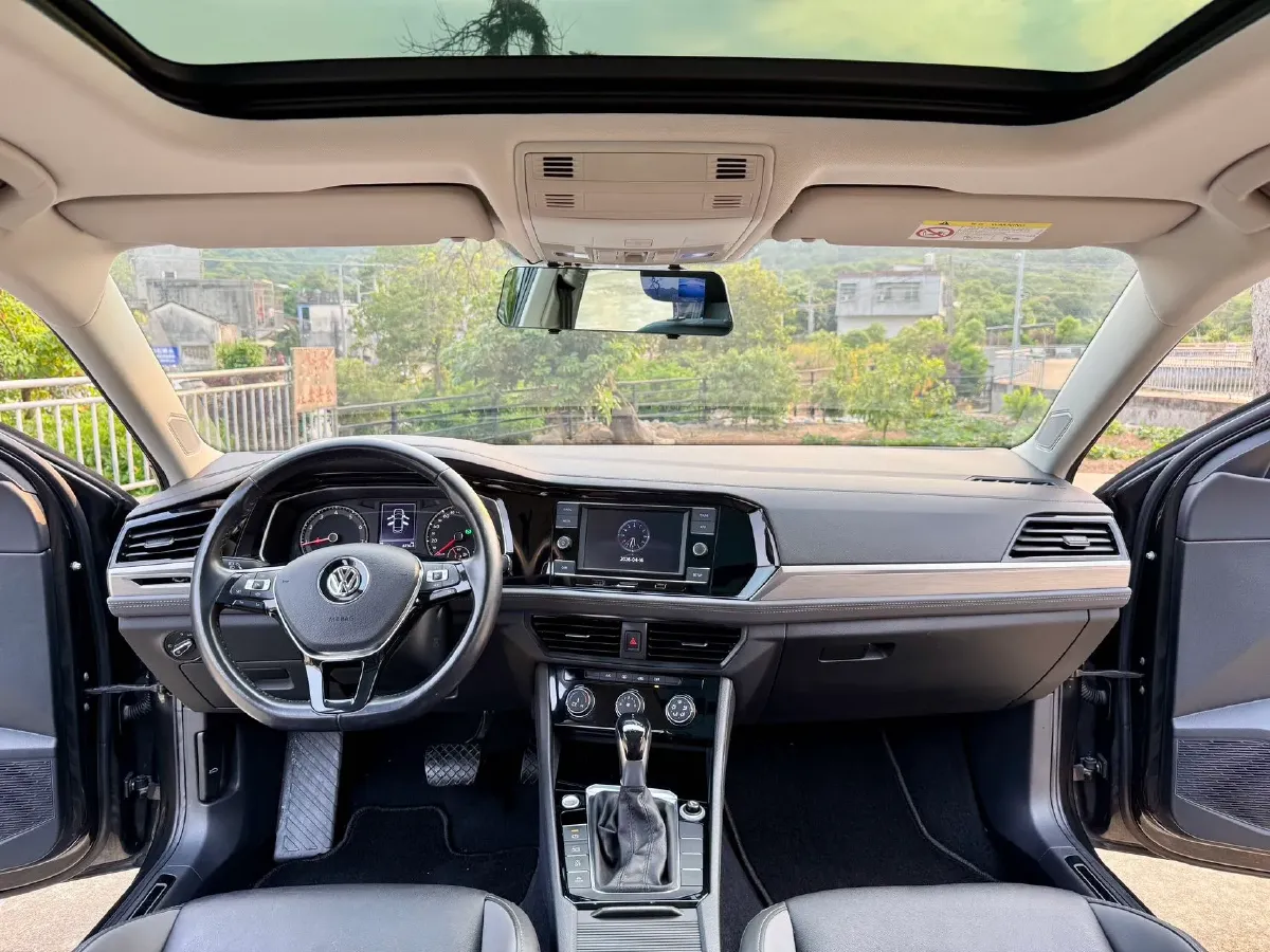 2021 Volkswagen Sagitar 1.2T 116HP L4 7DCT,autocango,china used car exporter,china ev exporter,chinese used car exporter,chinese used ev exporter