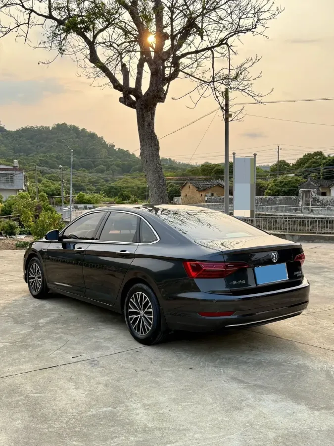 2021 Volkswagen Sagitar 1.2T 116HP L4 7DCT,autocango,china used car exporter,china ev exporter,chinese used car exporter,chinese used ev exporter