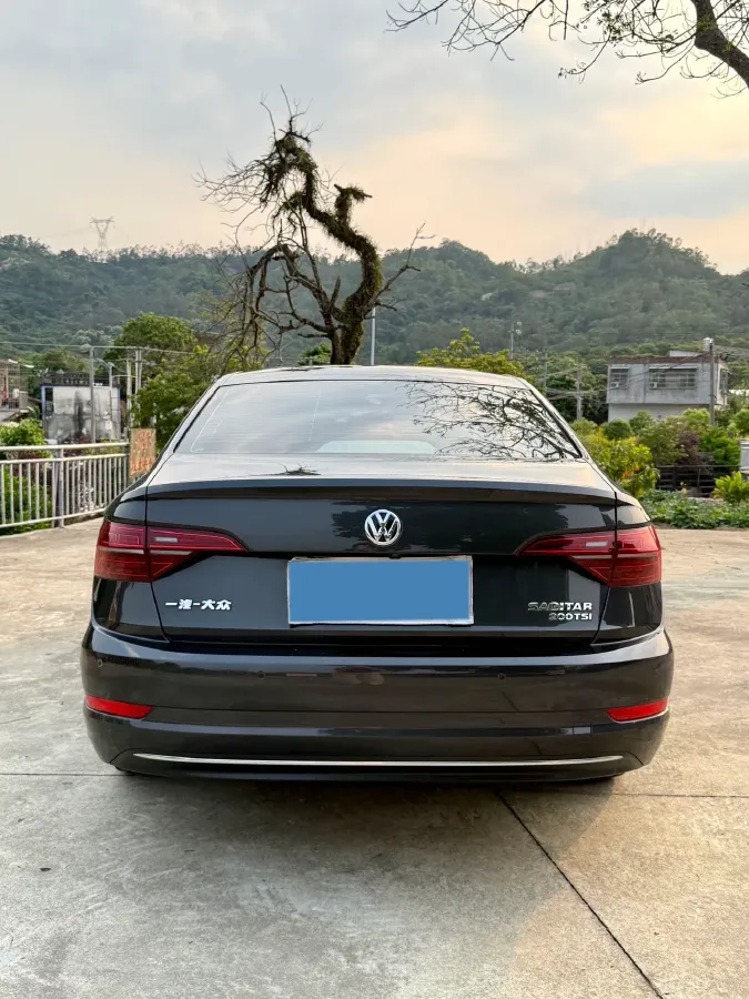 2021 Volkswagen Sagitar 1.2T 116HP L4 7DCT,autocango,china used car exporter,china ev exporter,chinese used car exporter,chinese used ev exporter