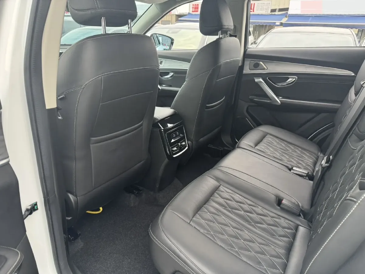 2023 Jetour X70 Plus 1.6T 197HP L4 7DCT,autocango,china used car exporter,china ev exporter,chinese used car exporter,chinese used ev exporter