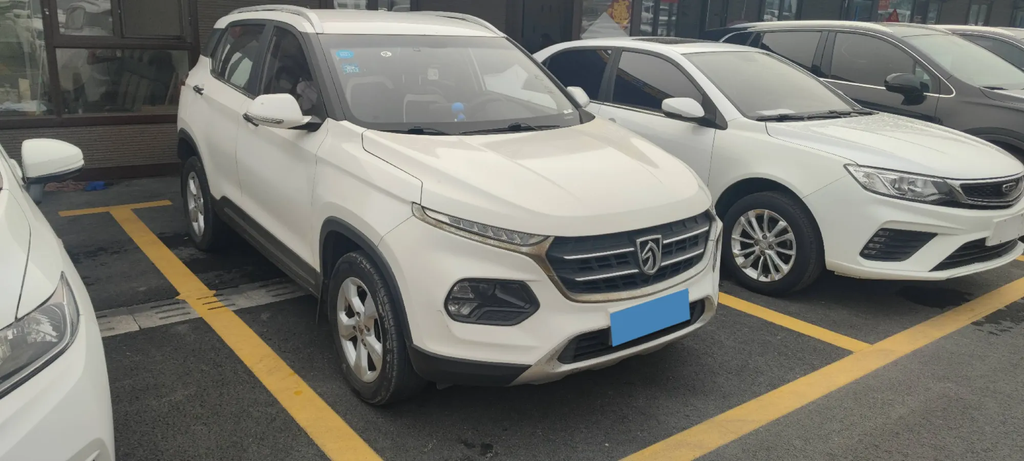 2017 BaoJun 310W 1.5L 105HP L4 6MT,autocango,china used car exporter,china ev exporter,chinese used car exporter,chinese used ev exporter