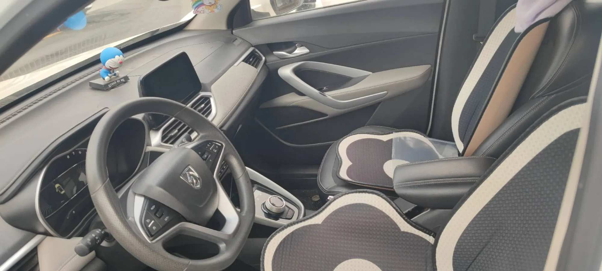 2017 BaoJun 310W 1.5L 105HP L4 6MT,autocango,china used car exporter,china ev exporter,chinese used car exporter,chinese used ev exporter