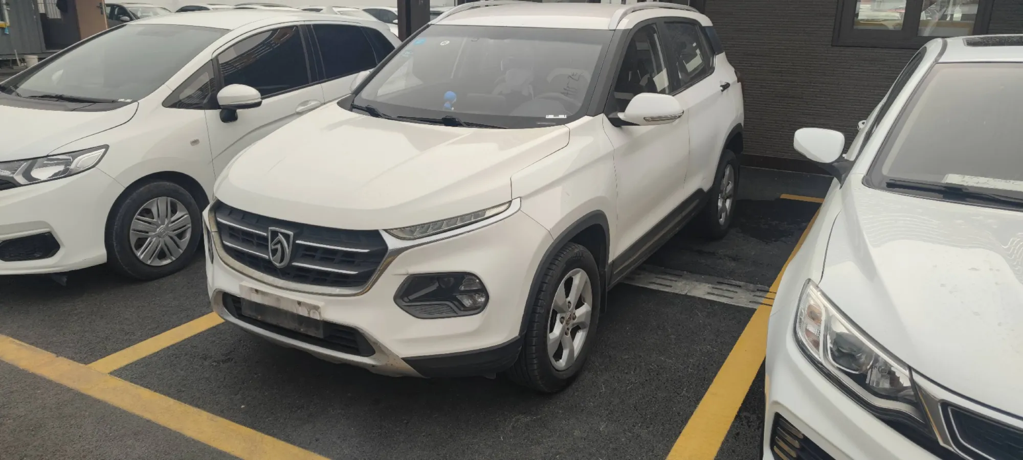 2017 BaoJun 310W 1.5L 105HP L4 6MT,autocango,china used car exporter,china ev exporter,chinese used car exporter,chinese used ev exporter