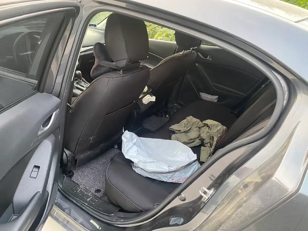 2017 Mazda 3 Axela 1.5L 117HP L4 6AT,autocango,china used car exporter,china ev exporter,chinese used car exporter,chinese used ev exporter