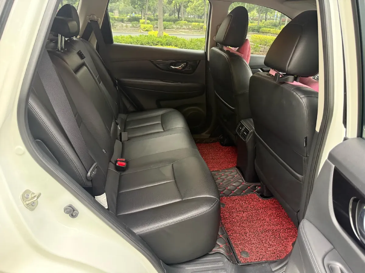 2021 Nissan X-Trail 2.0L 151HP L4 CVT,autocango,china used car exporter,china ev exporter,chinese used car exporter,chinese used ev exporter