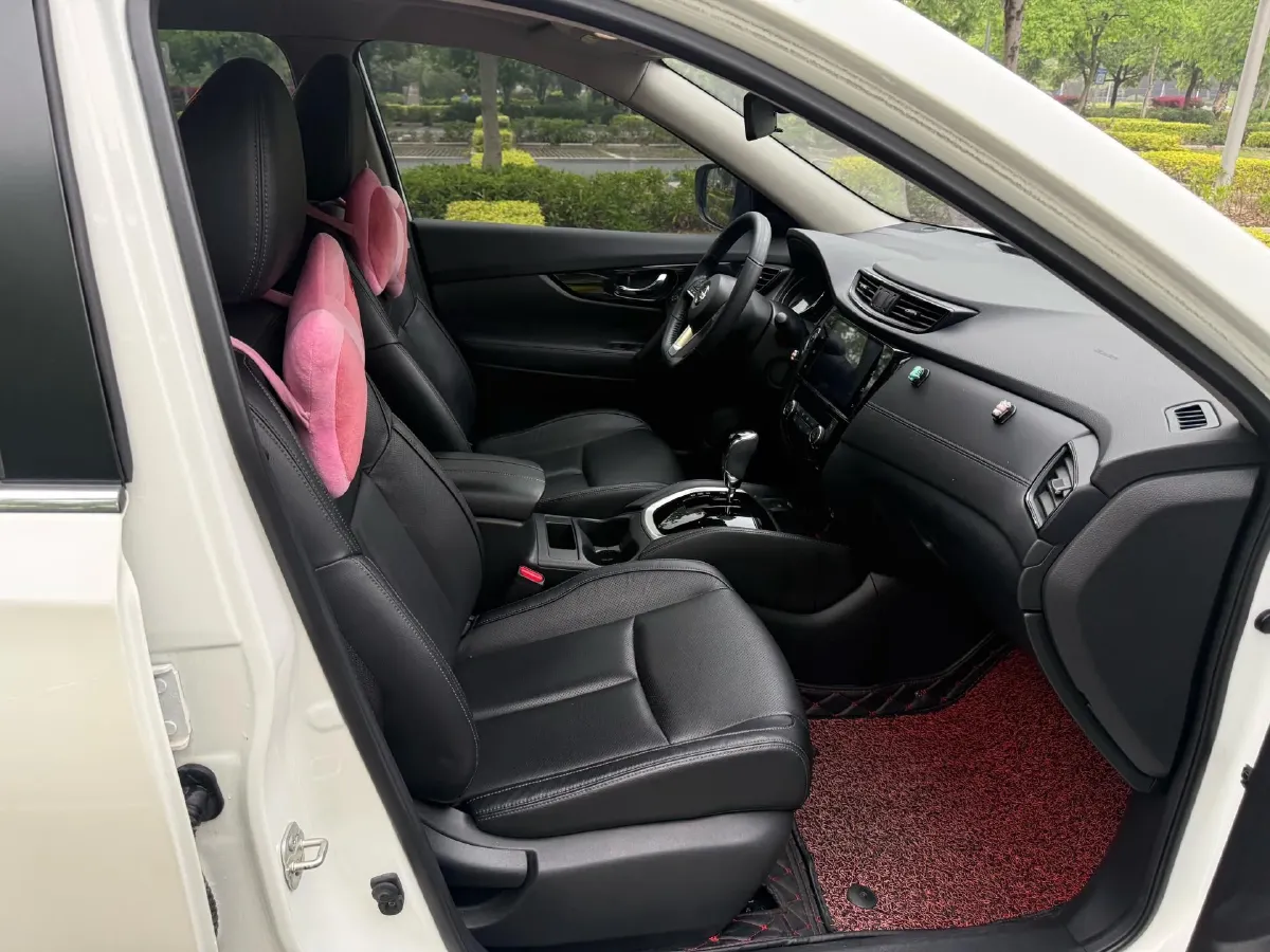 2021 Nissan X-Trail 2.0L 151HP L4 CVT,autocango,china used car exporter,china ev exporter,chinese used car exporter,chinese used ev exporter