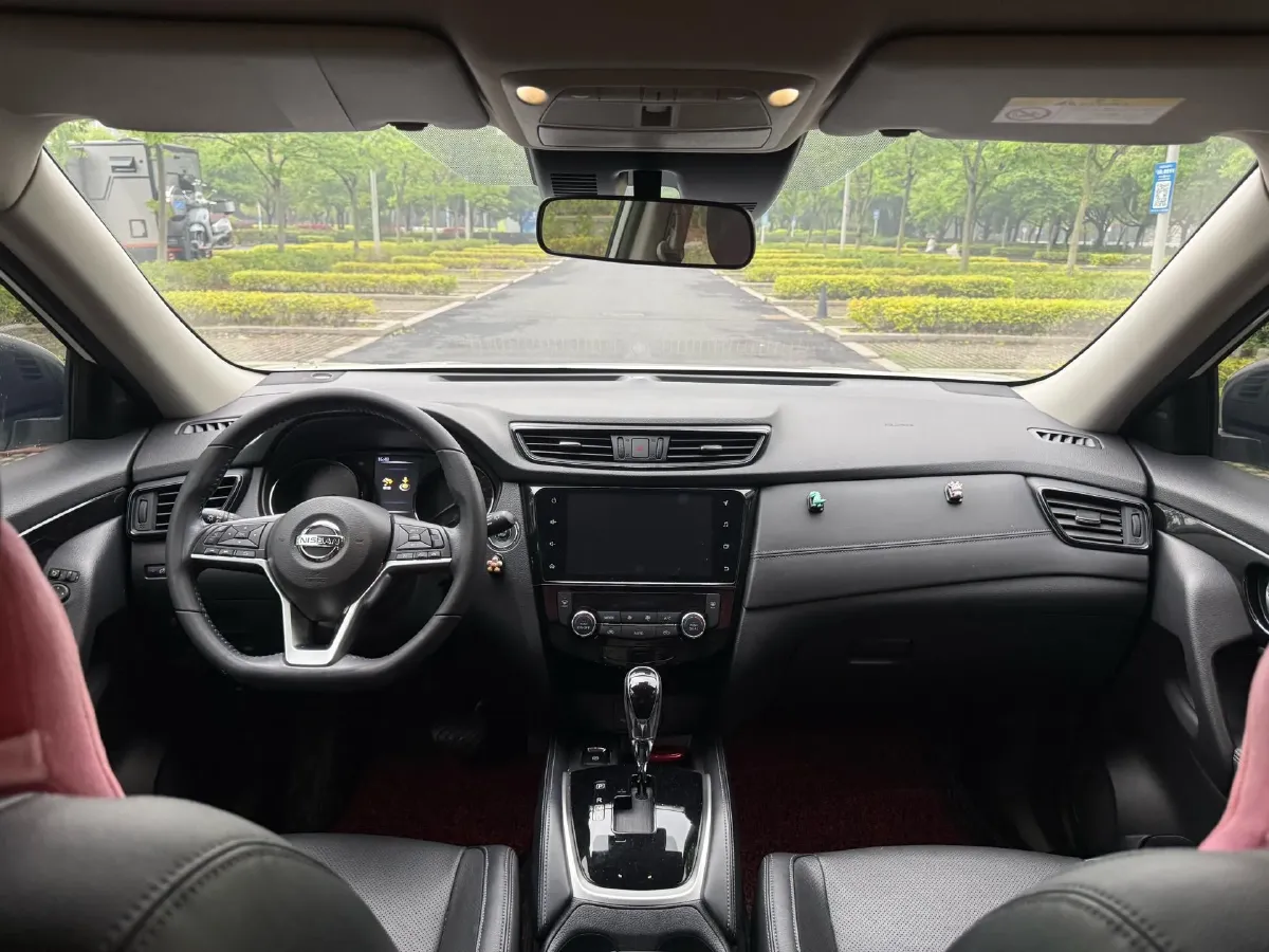 2021 Nissan X-Trail 2.0L 151HP L4 CVT,autocango,china used car exporter,china ev exporter,chinese used car exporter,chinese used ev exporter