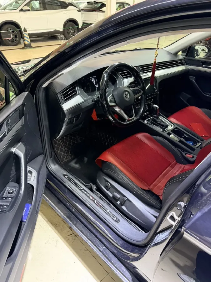 2020 Volkswagen Magotan 1.4T 150HP L4 7DCT,autocango,china used car exporter,china ev exporter,chinese used car exporter,chinese used ev exporter