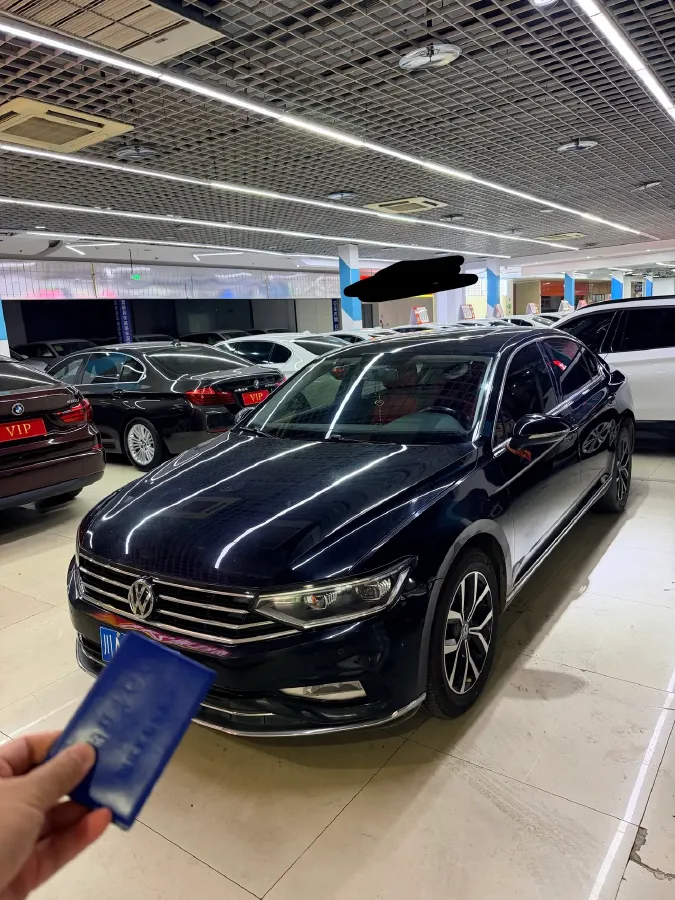 2020 Volkswagen Magotan 1.4T 150HP L4 7DCT,autocango,china used car exporter,china ev exporter,chinese used car exporter,chinese used ev exporter