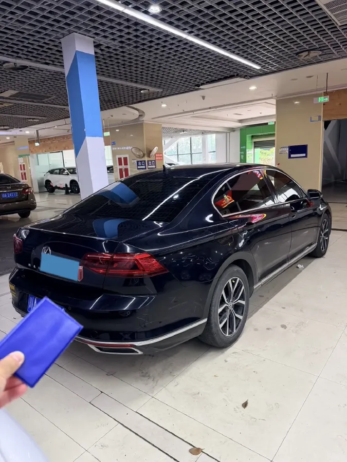 2020 Volkswagen Magotan 1.4T 150HP L4 7DCT,autocango,china used car exporter,china ev exporter,chinese used car exporter,chinese used ev exporter