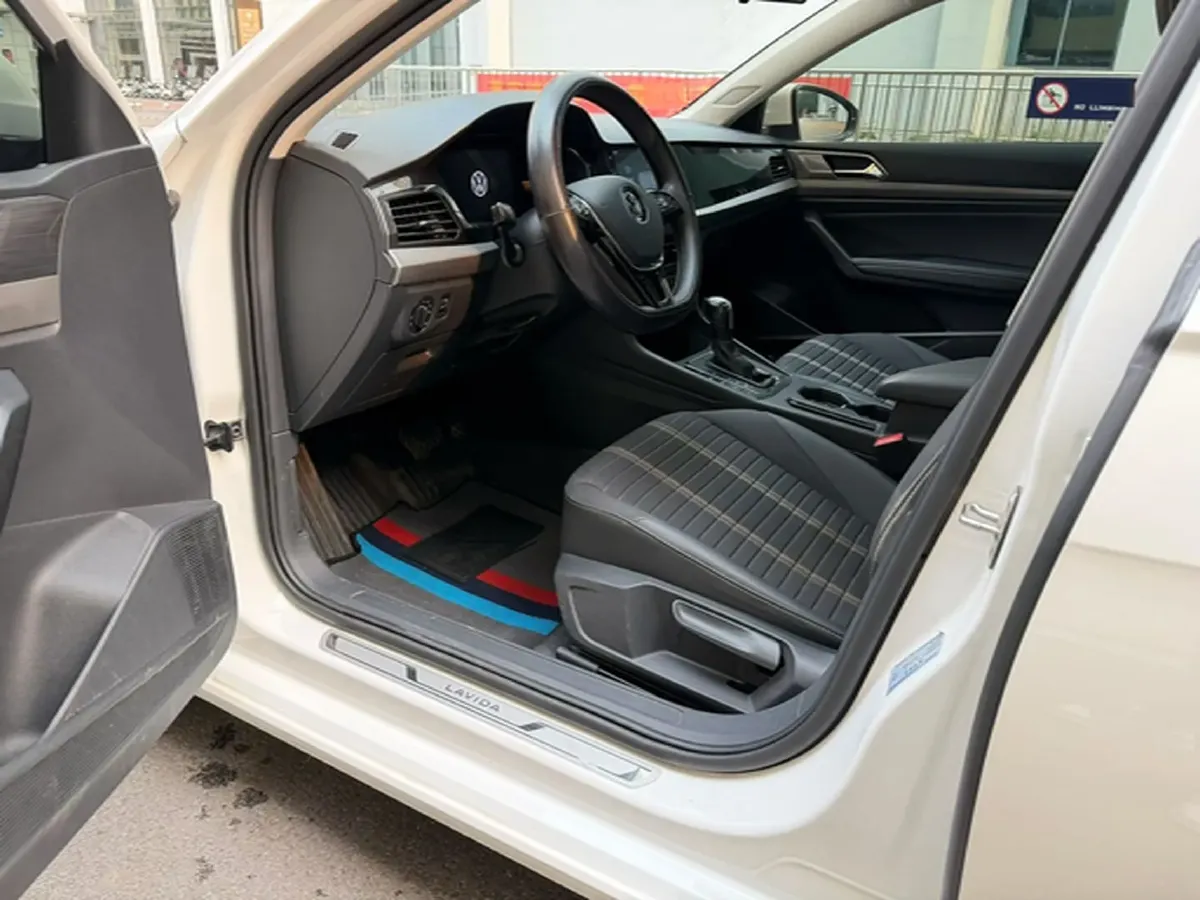 2021 Volkswagen Lavida 1.4T 150HP L4 7DCT,autocango,china used car exporter,china ev exporter,chinese used car exporter,chinese used ev exporter