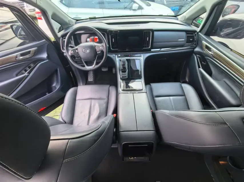 2021 GAC Trumpchi M8 2.0T 252HP L4 8AT,autocango,china used car exporter,china ev exporter,chinese used car exporter,chinese used ev exporter