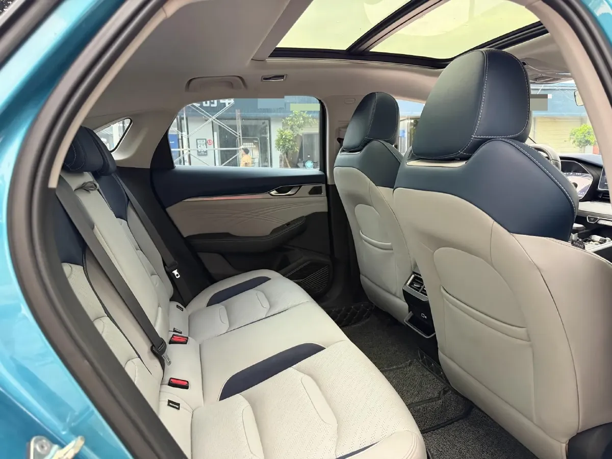 2021 Geely Preface 2.0T 190HP L4 7DCT,autocango,china used car exporter,china ev exporter,chinese used car exporter,chinese used ev exporter