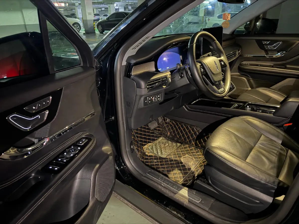 2022 Lincoln Corsair 2.0T 245HP L4 8AT,autocango,china used car exporter,china ev exporter,chinese used car exporter,chinese used ev exporter