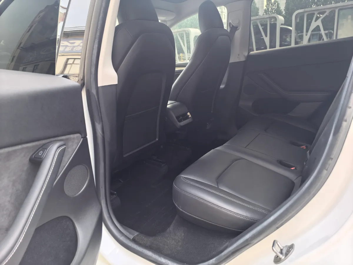 2022 Tesla Model Y BEV 60KWH,autocango,china used car exporter,china ev exporter,chinese used car exporter,chinese used ev exporter