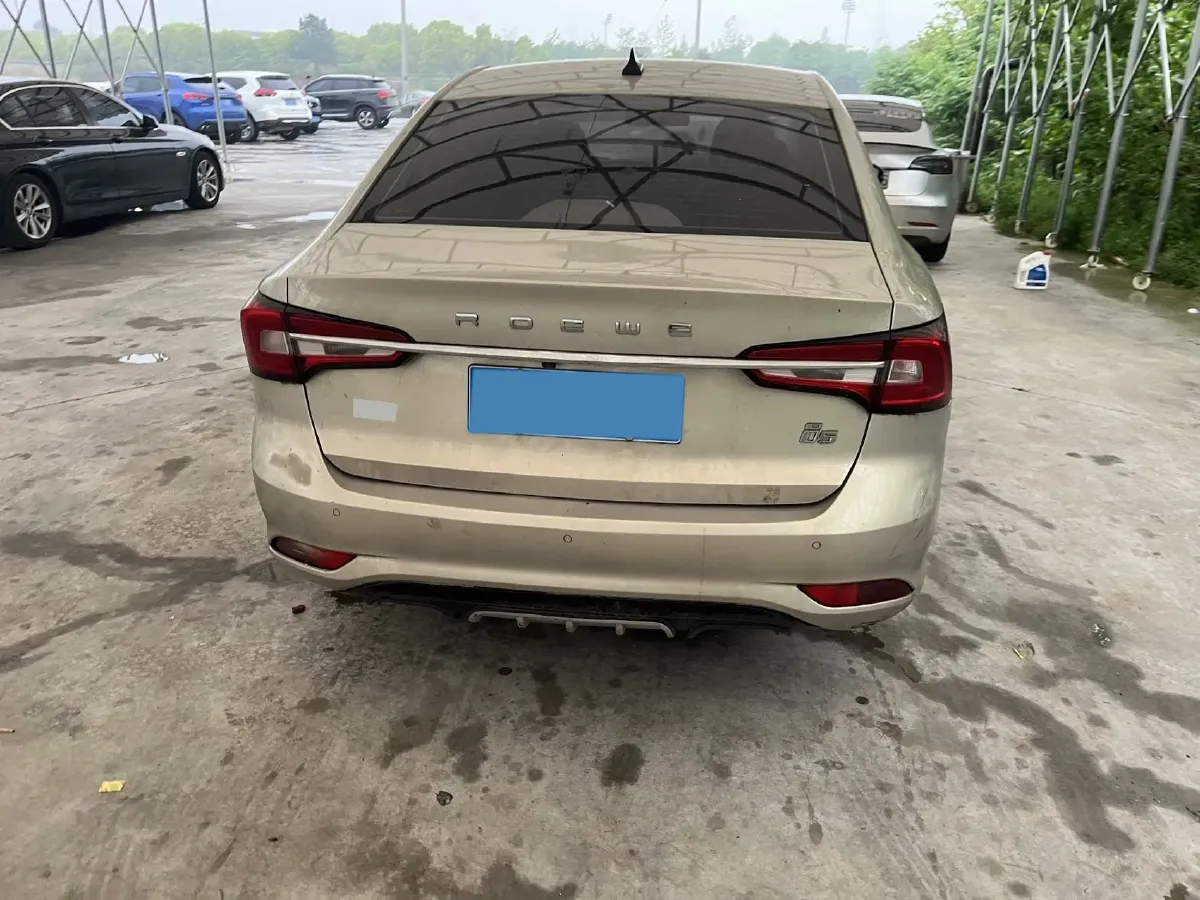 2019 Roewe i5 1.5L 120HP L4 CVT,autocango,china used car exporter,china ev exporter,chinese used car exporter,chinese used ev exporter