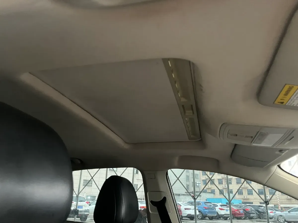 2019 Roewe i5 1.5L 120HP L4 CVT,autocango,china used car exporter,china ev exporter,chinese used car exporter,chinese used ev exporter