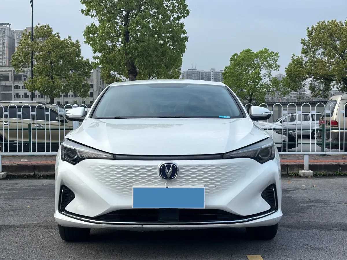 2022 ChangAn Eado BEV 47.78KWH,autocango,china used car exporter,china ev exporter,chinese used car exporter,chinese used ev exporter
