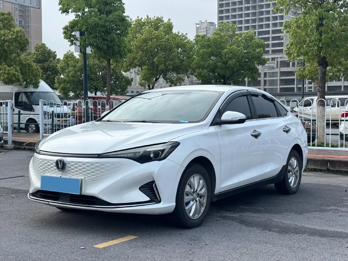 2022 ChangAn Eado BEV 47.78KWH,autocango,china used car exporter,china ev exporter,chinese used car exporter,chinese used ev exporter