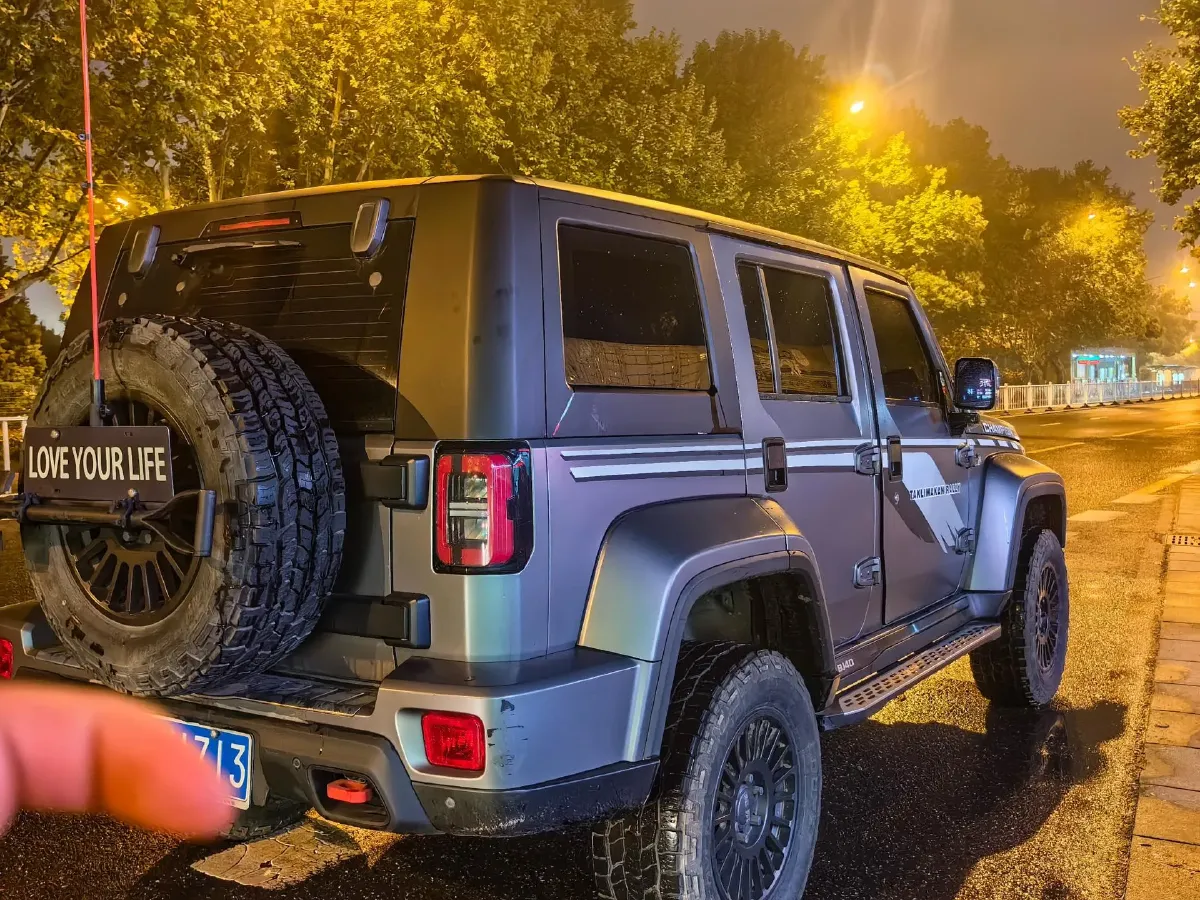 2023 Beijing BJ40 2.0T 224HP L4 8AT,autocango,china used car exporter,china ev exporter,chinese used car exporter,chinese used ev exporter