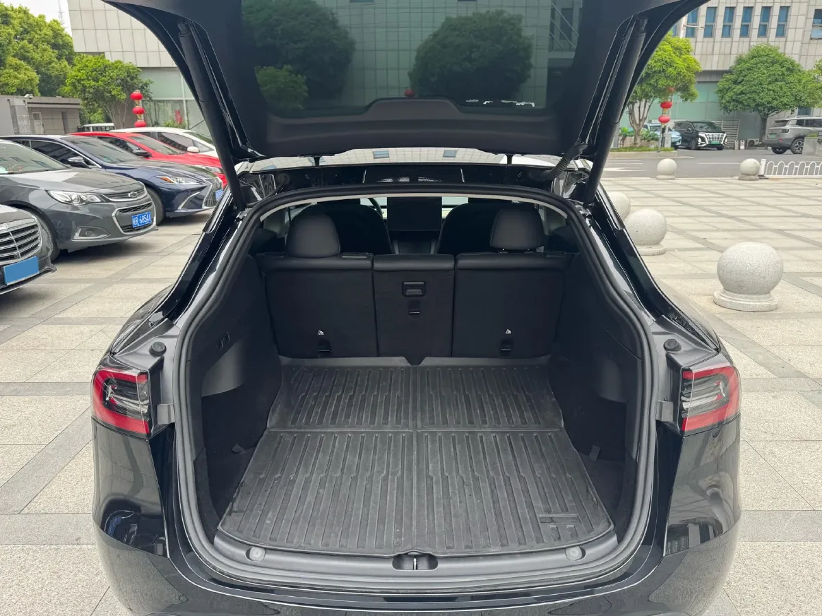 2022 Tesla Model Y BEV 60KWH,autocango,china used car exporter,china ev exporter,chinese used car exporter,chinese used ev exporter