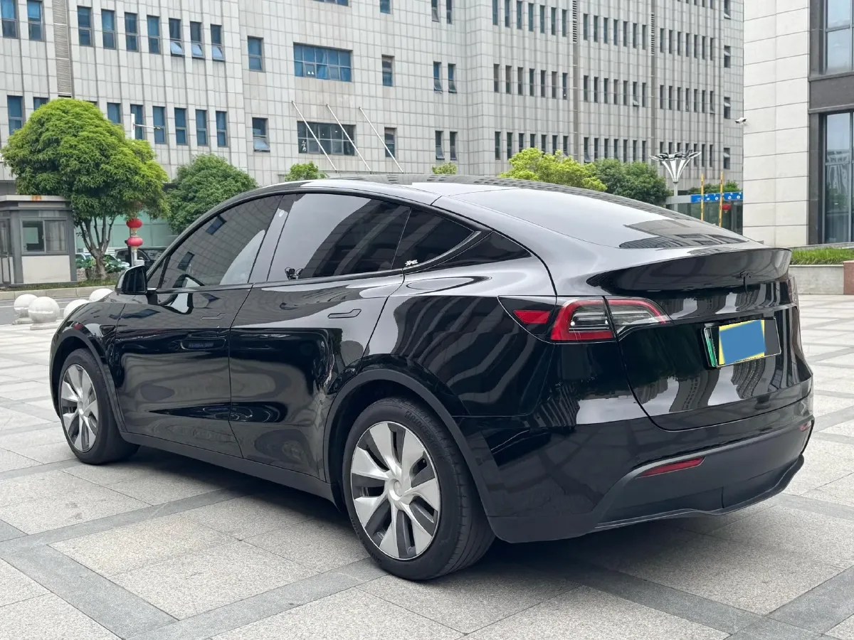 2022 Tesla Model Y BEV 60KWH,autocango,china used car exporter,china ev exporter,chinese used car exporter,chinese used ev exporter