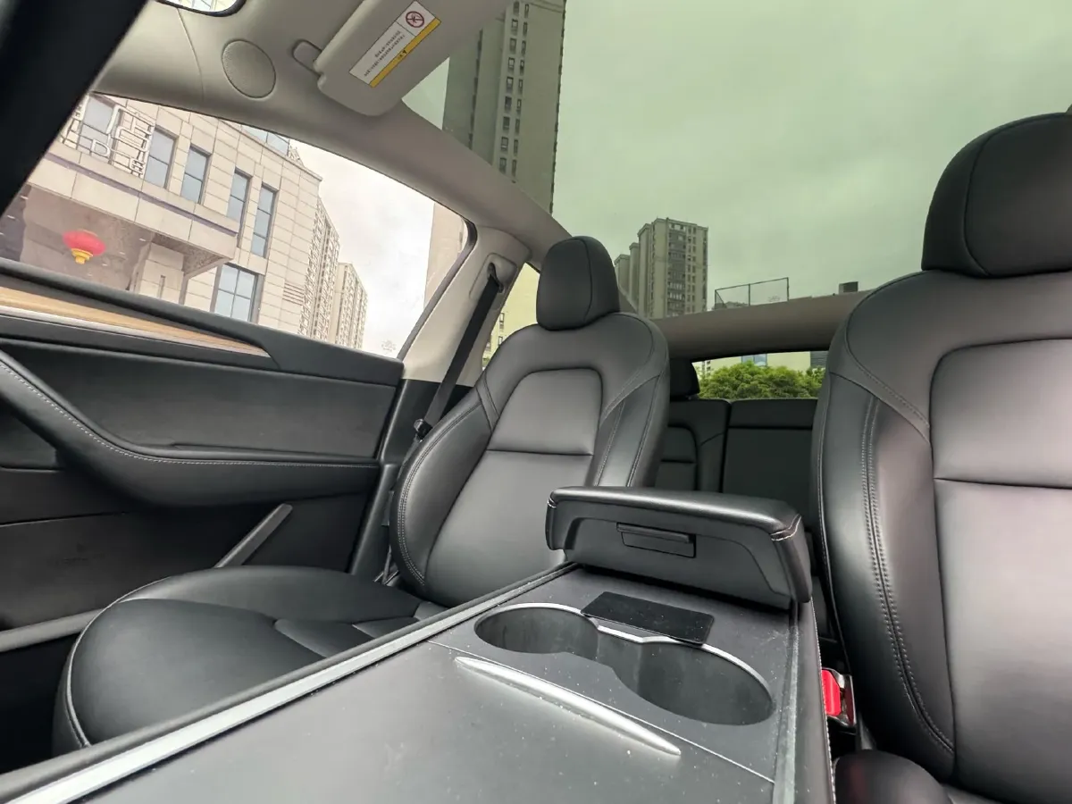 2022 Tesla Model Y BEV 60KWH,autocango,china used car exporter,china ev exporter,chinese used car exporter,chinese used ev exporter